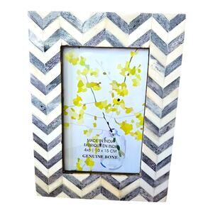 NEW Genuine Herringbone Chevron Pattern Photo Frame Black & White(Size: 4" x 6")